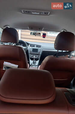 Универсал Volkswagen Golf Alltrack 2016 в 