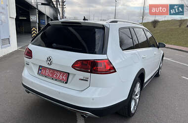 Универсал Volkswagen Golf Alltrack 2017 в Киеве