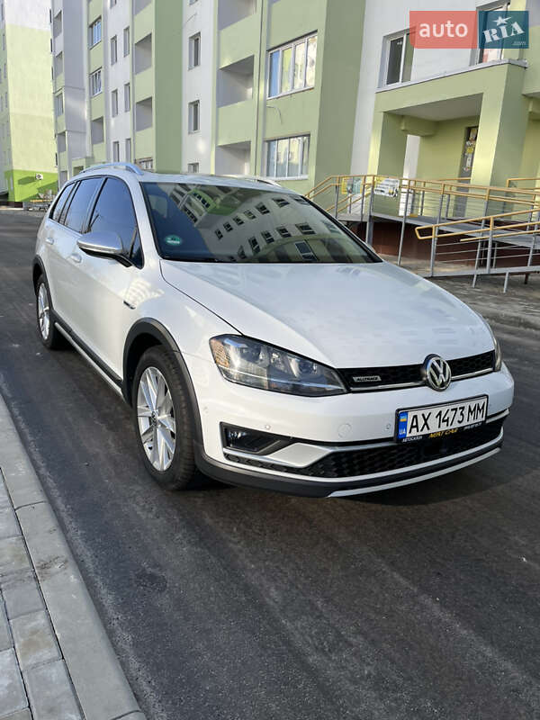 Универсал Volkswagen Golf Alltrack 2016 в Харькове