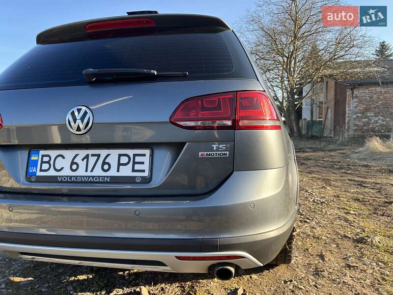 Універсал Volkswagen Golf Alltrack 2017 в Львові