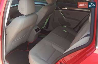 Універсал Volkswagen Golf Alltrack 2016 в 