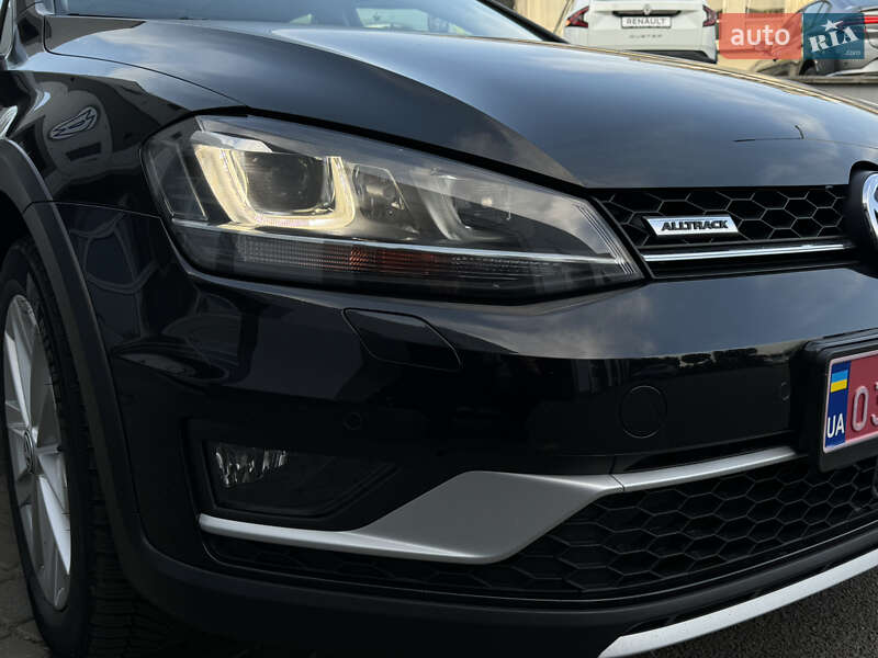 Универсал Volkswagen Golf Alltrack 2016 в Ровно