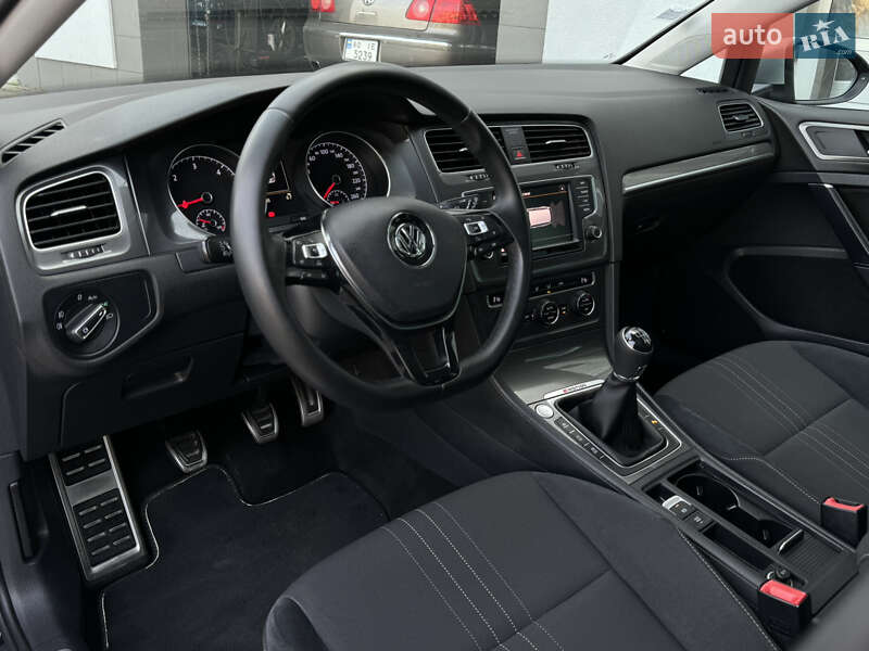 Универсал Volkswagen Golf Alltrack 2016 в Ровно
