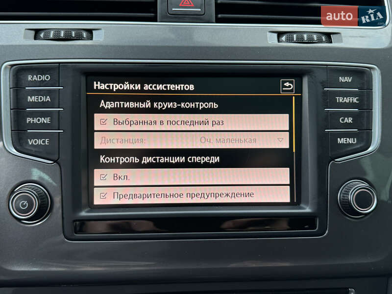 Универсал Volkswagen Golf Alltrack 2016 в Ровно