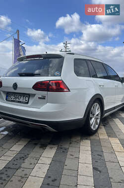 Универсал Volkswagen Golf Alltrack 2017 в 