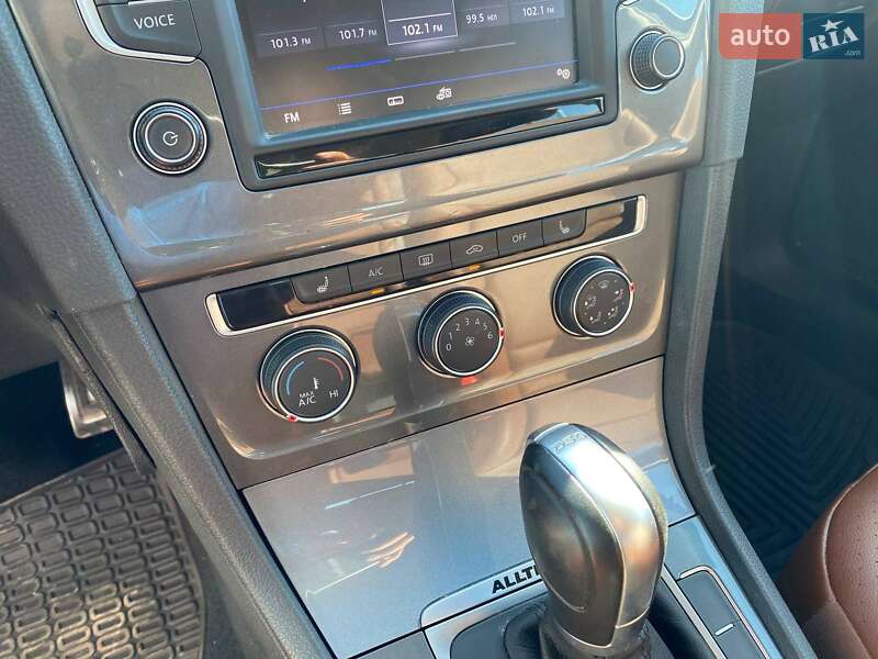 Універсал Volkswagen Golf Alltrack 2016 в Львові