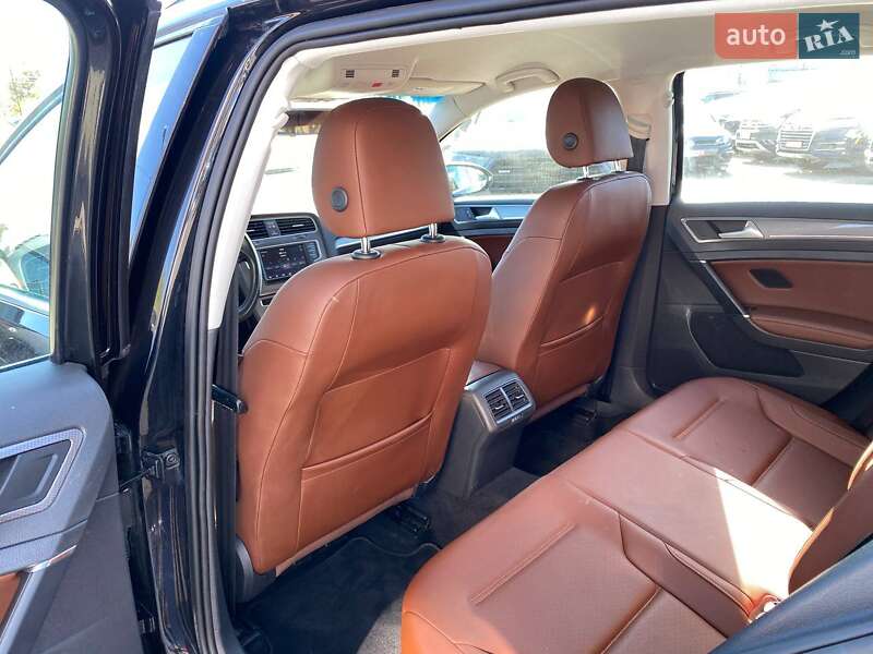 Універсал Volkswagen Golf Alltrack 2016 в Львові