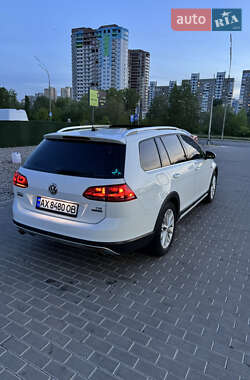 Универсал Volkswagen Golf Alltrack 2017 в 