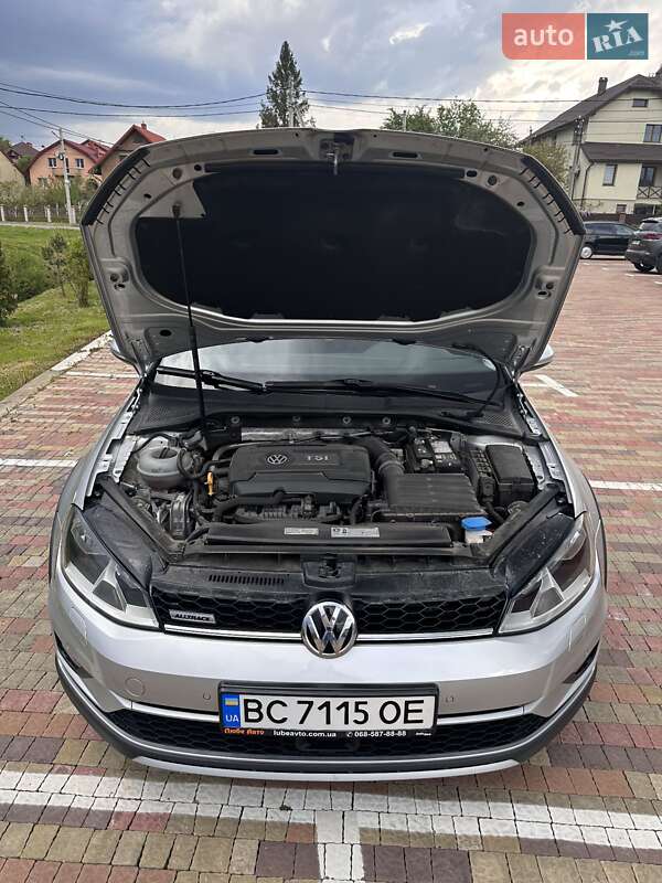Универсал Volkswagen Golf Alltrack 2016 в Львове