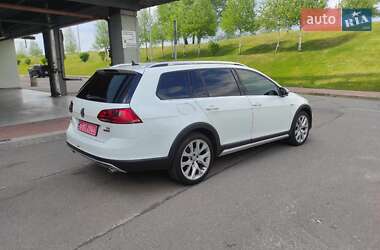 Універсал Volkswagen Golf Alltrack 2017 в 