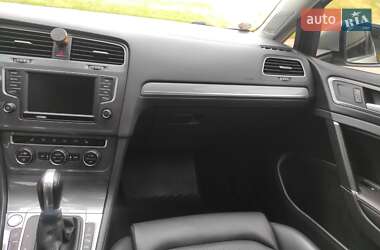 Універсал Volkswagen Golf Alltrack 2017 в 
