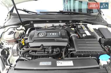 Універсал Volkswagen Golf Alltrack 2017 в 