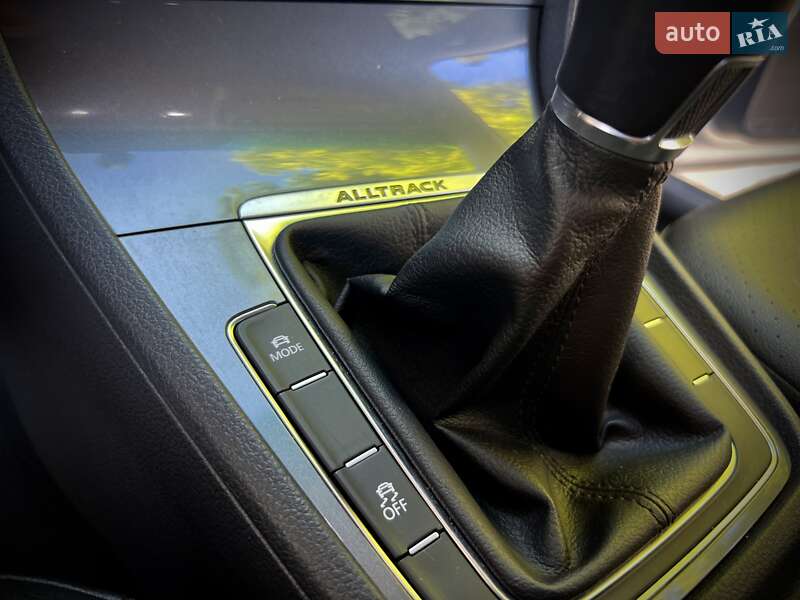 Универсал Volkswagen Golf Alltrack 2016 в Запорожье