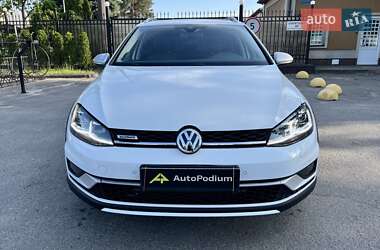 Универсал Volkswagen Golf Alltrack 2019 в Киеве