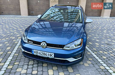 Універсал Volkswagen Golf Alltrack 2017 в 