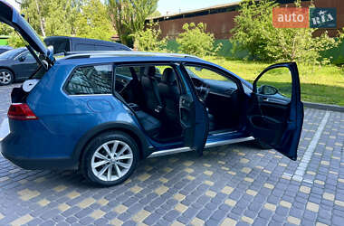 Універсал Volkswagen Golf Alltrack 2017 в 