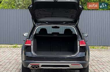Універсал Volkswagen Golf Alltrack 2018 в 