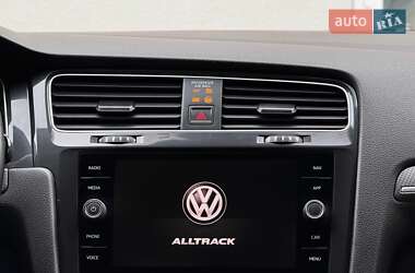 Універсал Volkswagen Golf Alltrack 2018 в 