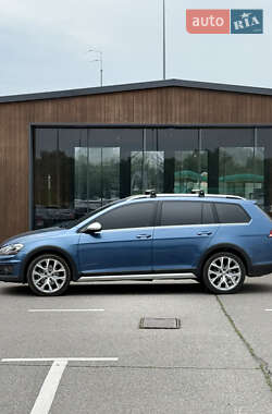 Універсал Volkswagen Golf Alltrack 2017 в 