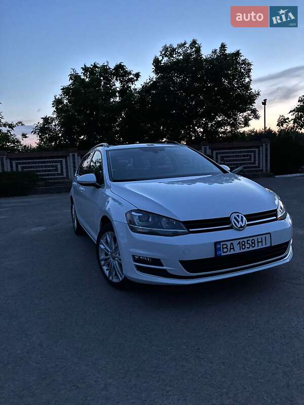 Универсал Volkswagen Golf Alltrack 2015 в Гайвороне