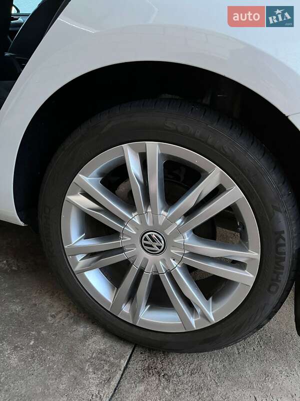Универсал Volkswagen Golf Alltrack 2015 в Гайвороне