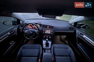 Универсал Volkswagen Golf Alltrack 2016 в 
