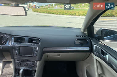 Универсал Volkswagen Golf Alltrack 2016 в 