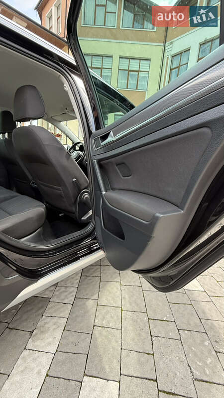 Универсал Volkswagen Golf Alltrack 2018 в Дрогобыче