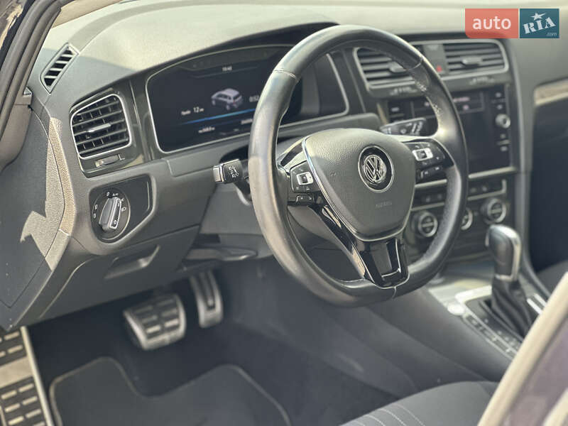 Универсал Volkswagen Golf Alltrack 2018 в Луцке фото 24 Универсал Volkswagen Golf Alltrack 2018 в Луцке