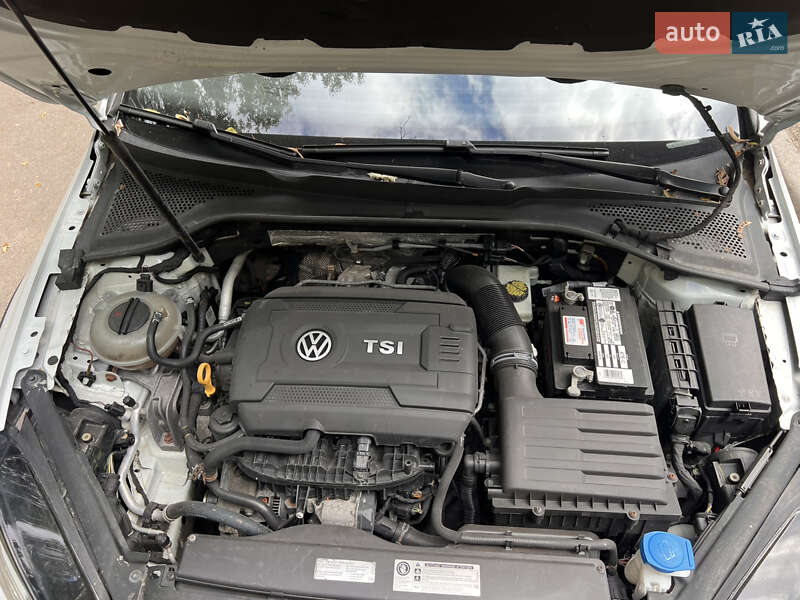 Универсал Volkswagen Golf Alltrack 2016 в Киеве