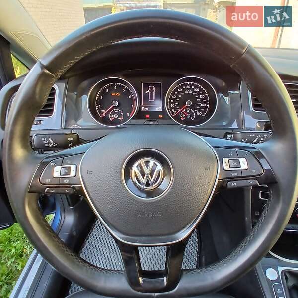 Универсал Volkswagen Golf Alltrack 2019 в Днепре