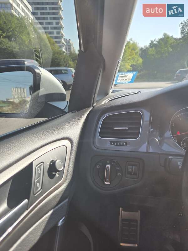 Универсал Volkswagen Golf Alltrack 2016 в Львове