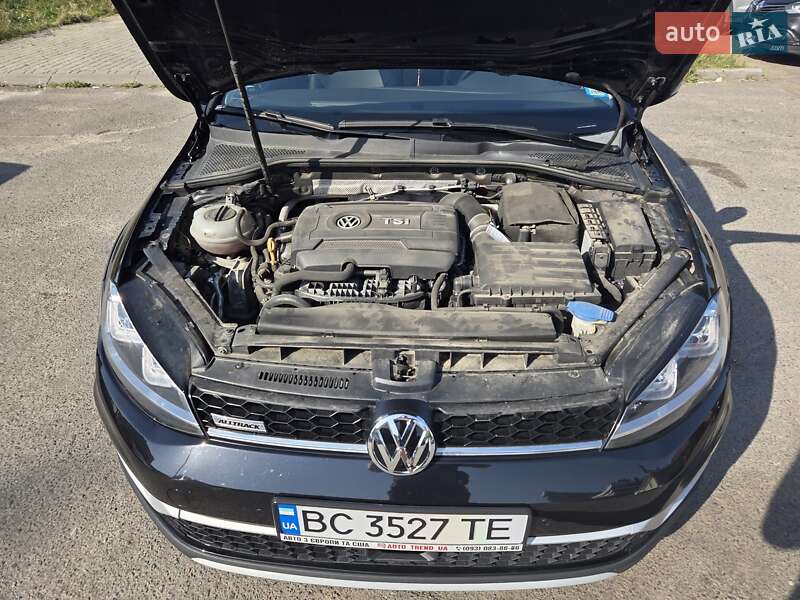 Универсал Volkswagen Golf Alltrack 2016 в Львове