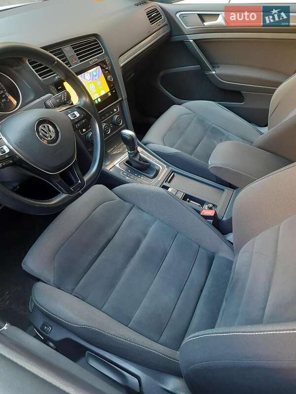 Универсал Volkswagen Golf Alltrack 2017 в Полтаве