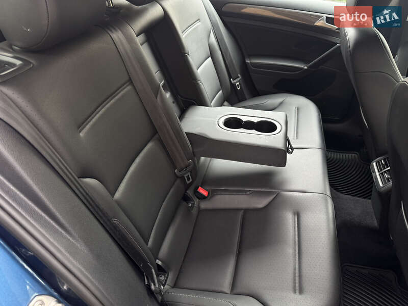 Универсал Volkswagen Golf Alltrack 2019 в Киеве фото 14 Универсал Volkswagen Golf Alltrack 2019 в Киеве