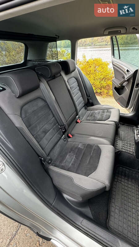 Универсал Volkswagen Golf Alltrack 2015 в Киеве