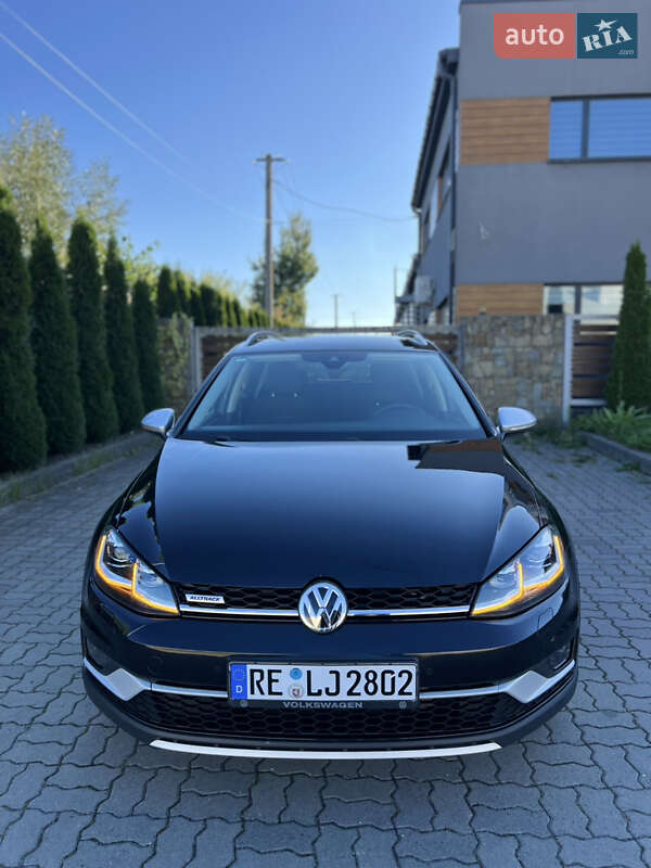 Універсал Volkswagen Golf Alltrack 2018 в Дрогобичі