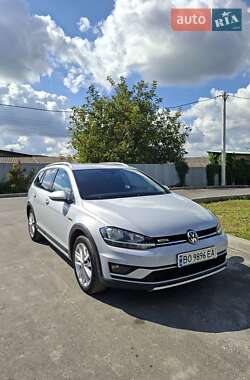 Универсал Volkswagen Golf Alltrack 2018 в Борщеве