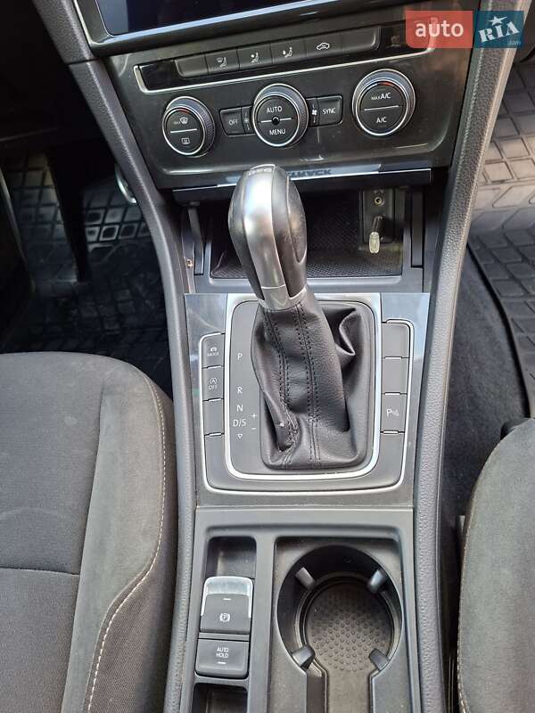 Универсал Volkswagen Golf Alltrack 2018 в Борщеве