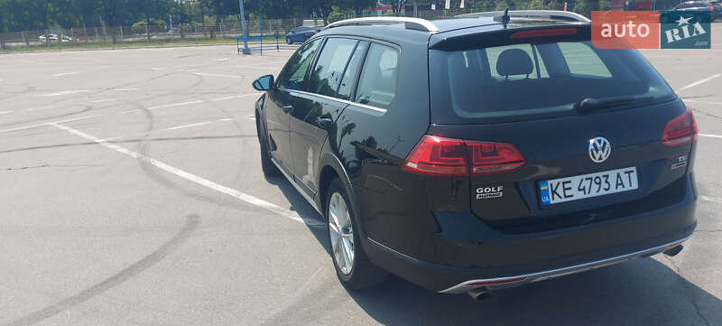 Універсал Volkswagen Golf Alltrack 2017 в Дніпрі