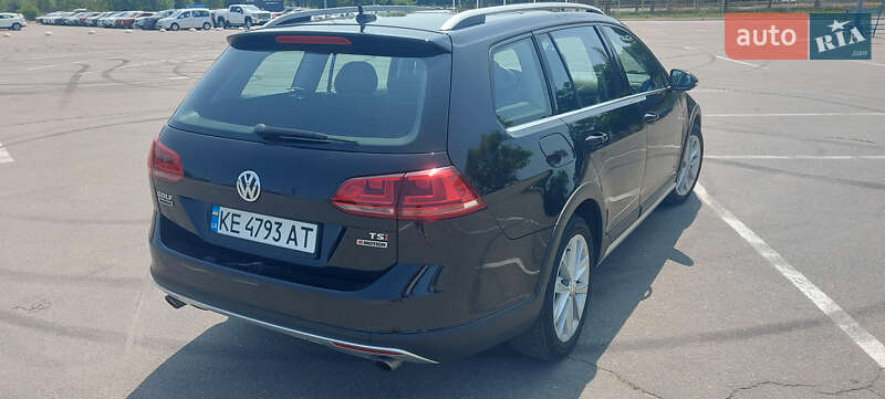 Універсал Volkswagen Golf Alltrack 2017 в Дніпрі