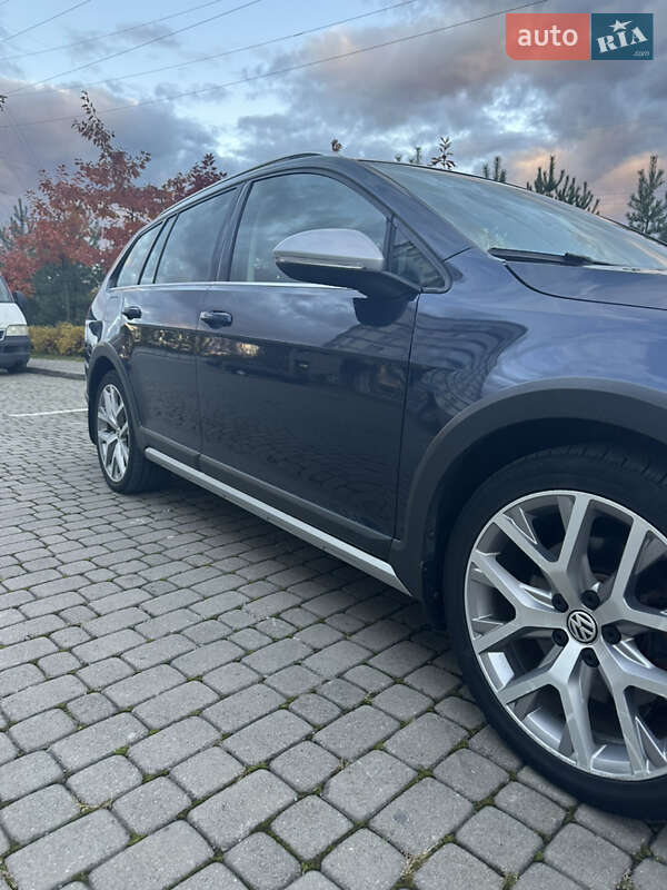 Универсал Volkswagen Golf Alltrack 2016 в Ивано-Франковске