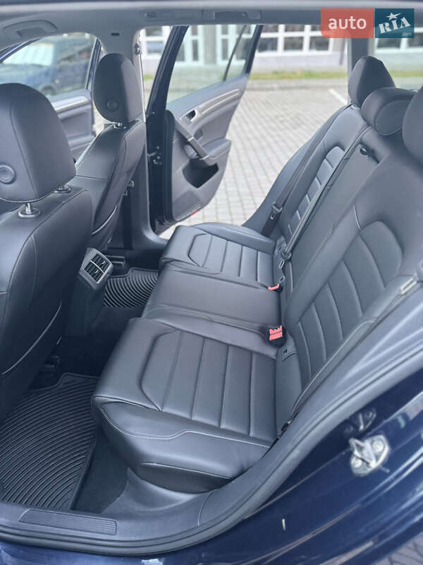 Универсал Volkswagen Golf Alltrack 2016 в Ивано-Франковске