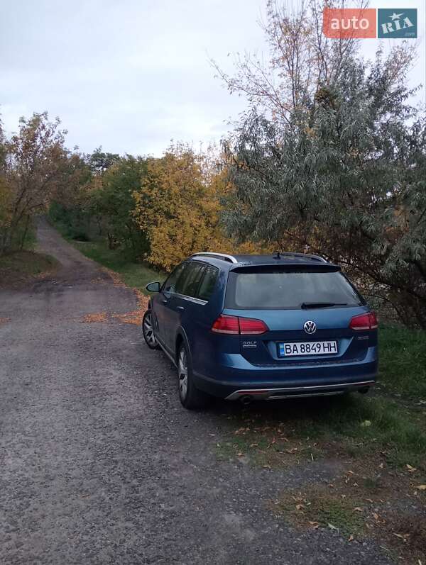 Универсал Volkswagen Golf Alltrack 2019 в Днепре
