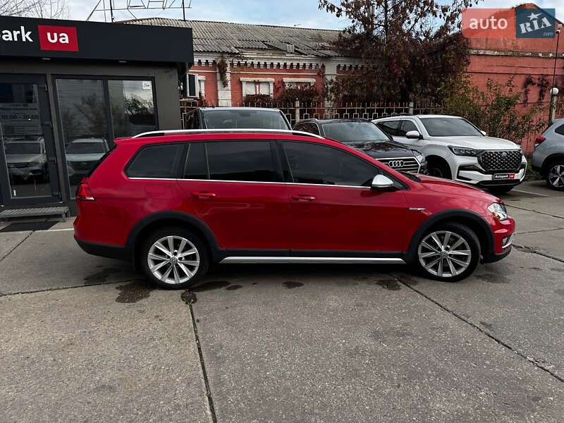 Універсал Volkswagen Golf Alltrack 2016 в Харкові
