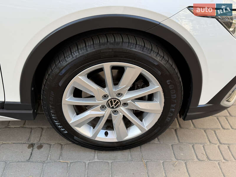 Универсал Volkswagen Golf Alltrack 2023 в Броварах