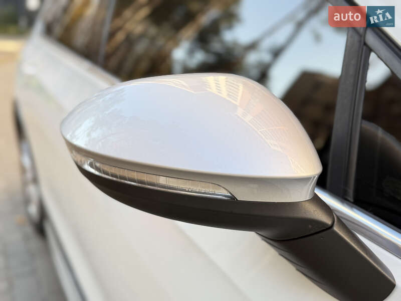 Универсал Volkswagen Golf Alltrack 2023 в Броварах