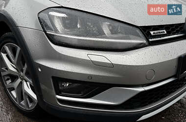 Універсал Volkswagen Golf Alltrack 2015 в Києві