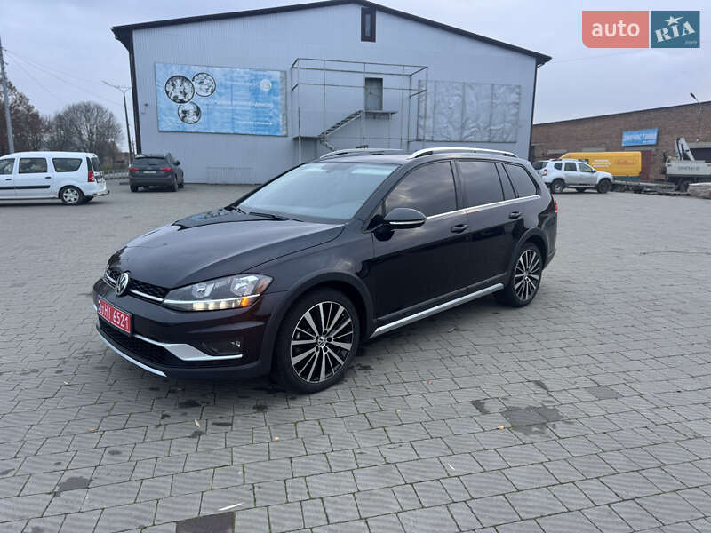 Универсал Volkswagen Golf Alltrack 2019 в Владимире фото 34 Универсал Volkswagen Golf Alltrack 2019 в Владимире