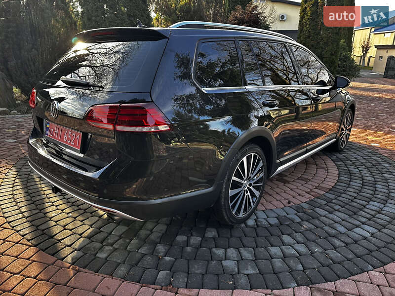 Универсал Volkswagen Golf Alltrack 2019 в Хусте